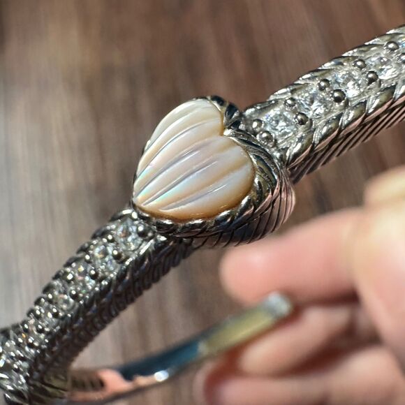 JUDITH RIPKA Sterling Silver Cuff Bracelet Pink Mother of Pearl Heart & CZ, MOP - Picture 5 of 14
